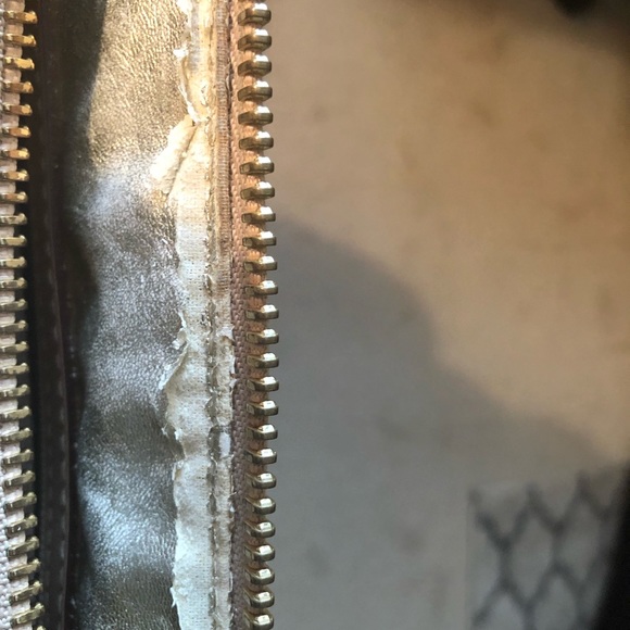 Handbag - Picture 7 of 8